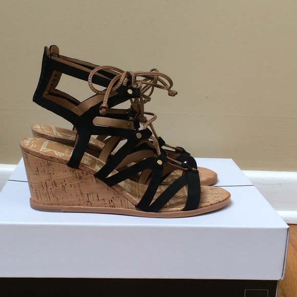 πDOLCE VITA Lynnie Leather Wedge Lace up Sandals - Picture 6 of 8